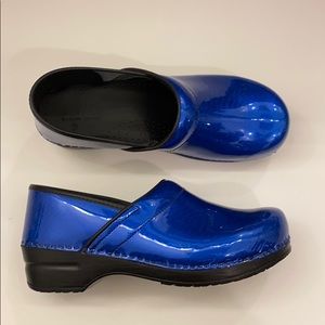 Sanita Clogs
